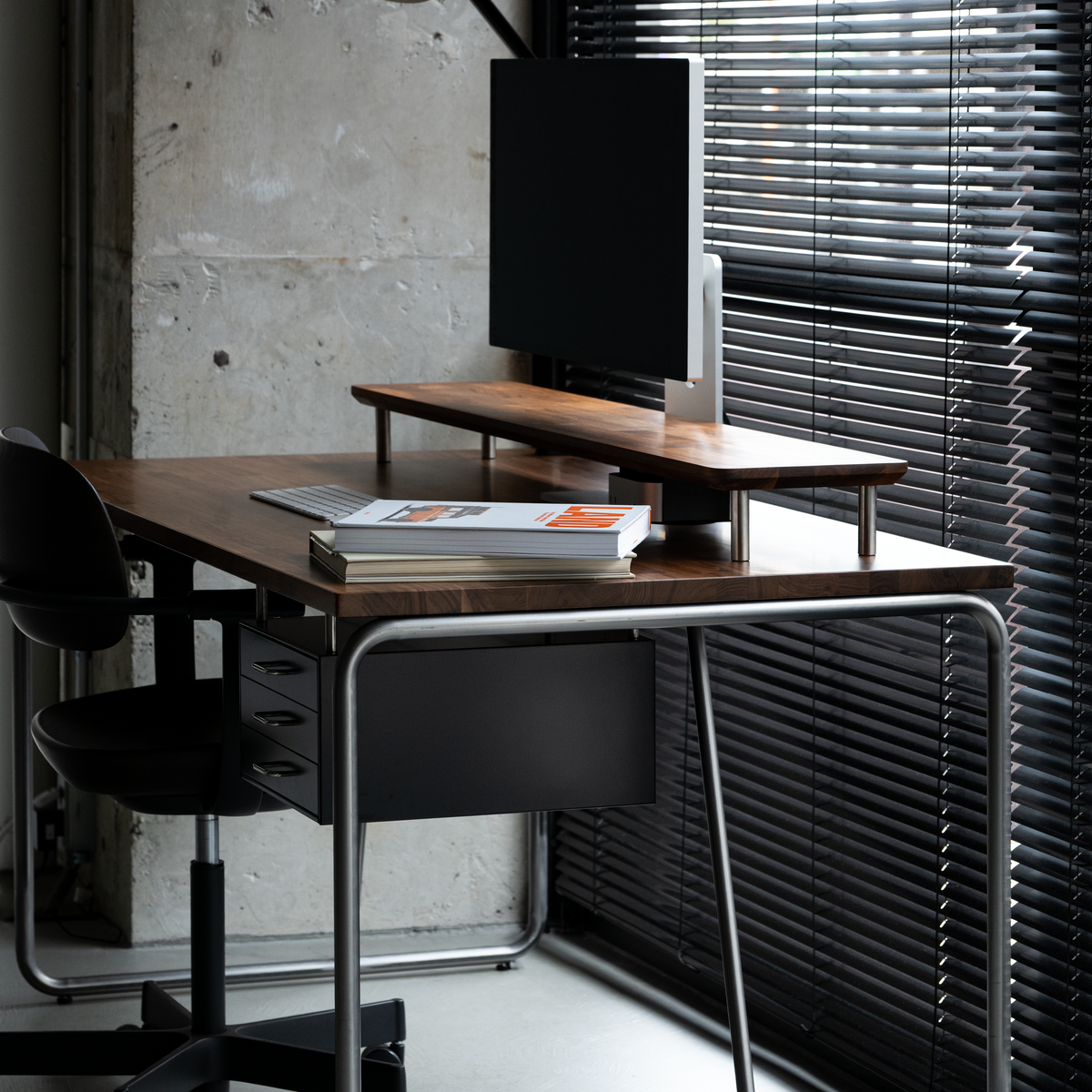 DESK - DOME / Steel Leg