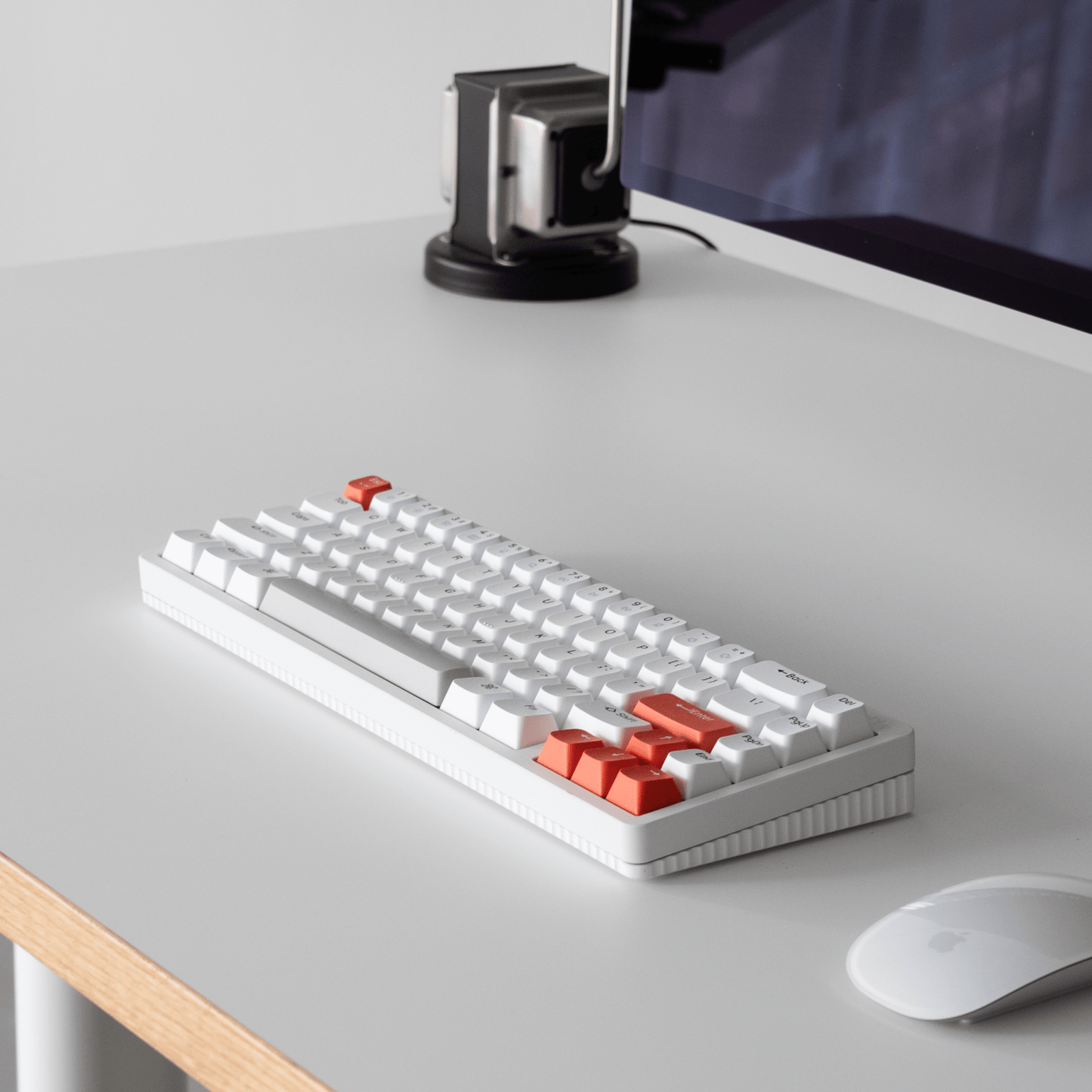 モジュール式電動昇降デスク STUDIO ワイドモデル | PREDUCTS モジュール式電動昇降デスク STUDIO ワイドモデル | PREDUCTS