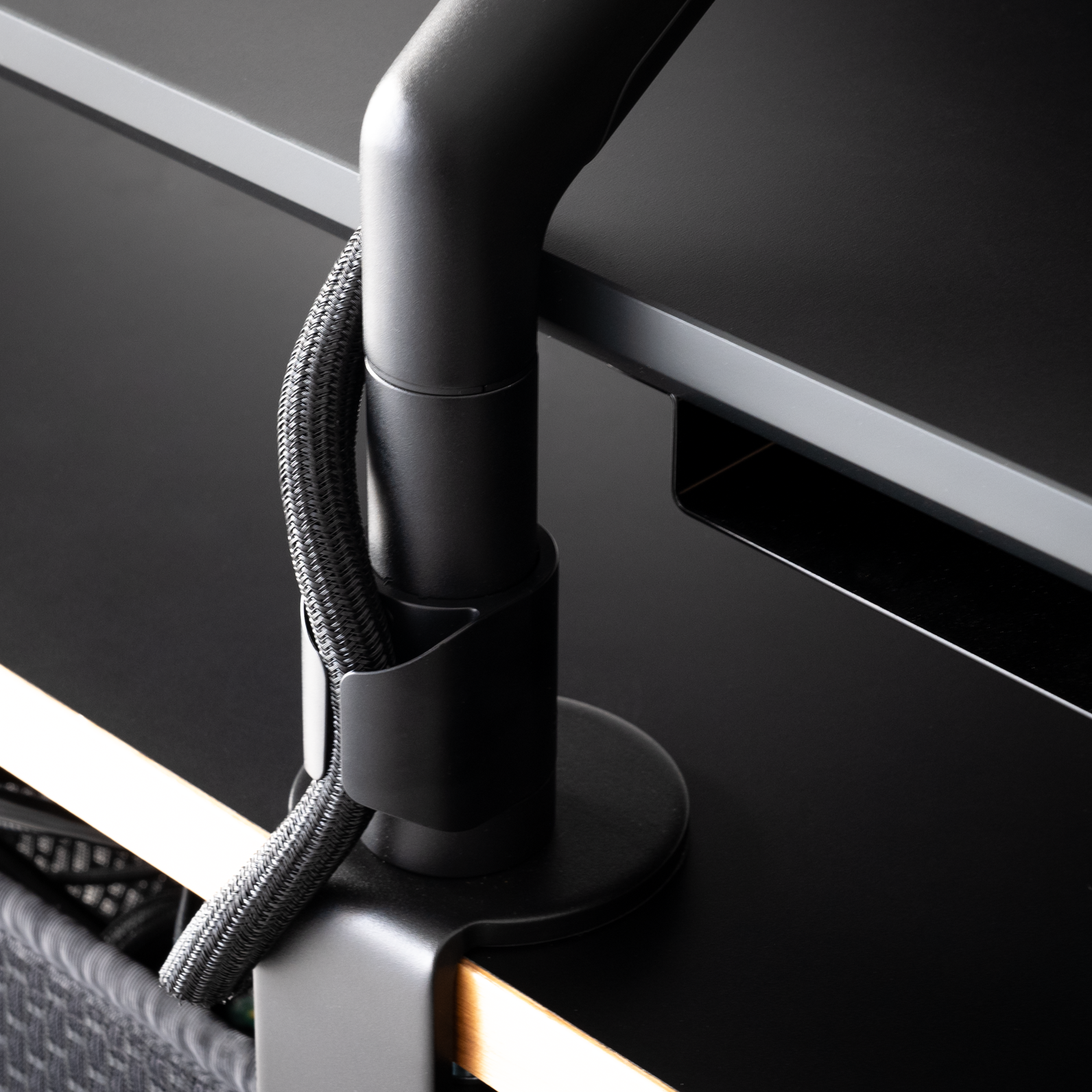 PREDUCTS Monitor Arm PREDUCTS Monitor Arm
