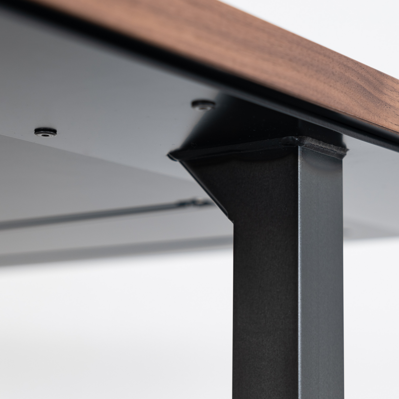 DESK - METRO / Steel