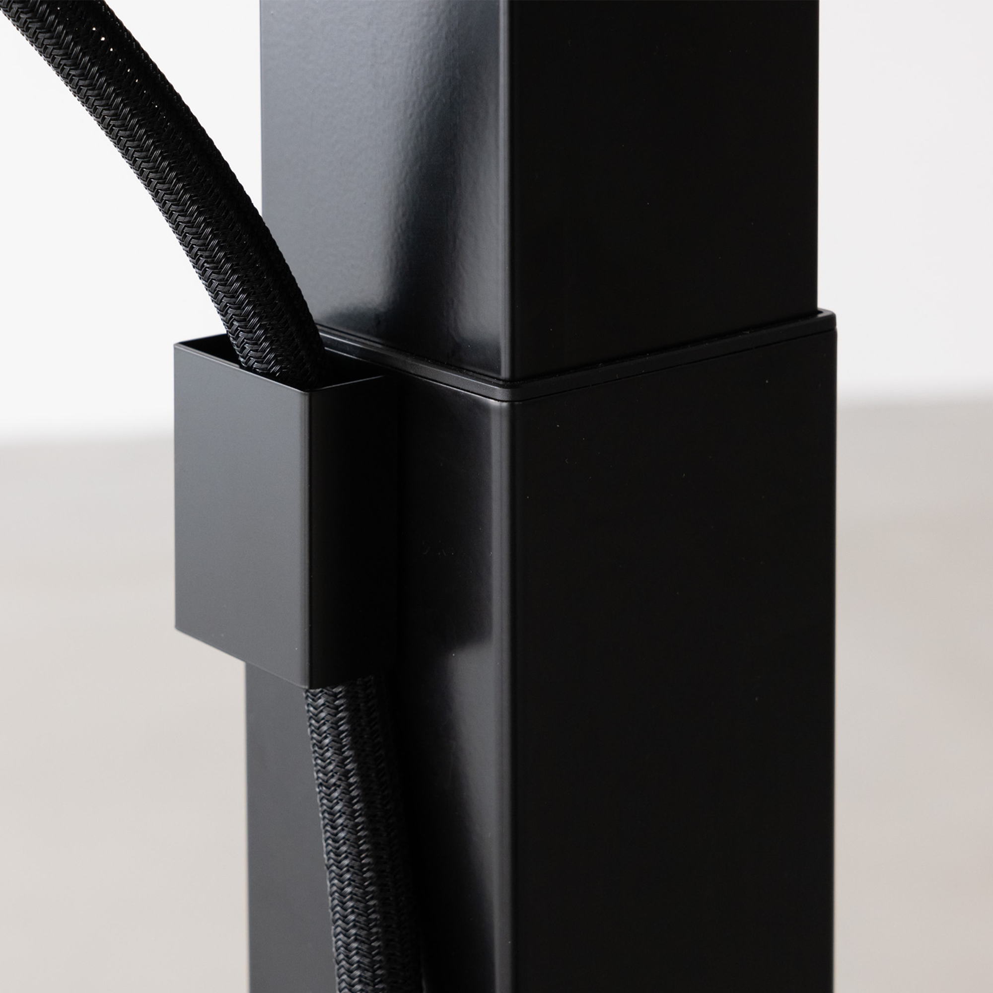 Magnet Cable Holder | PREDUCTS