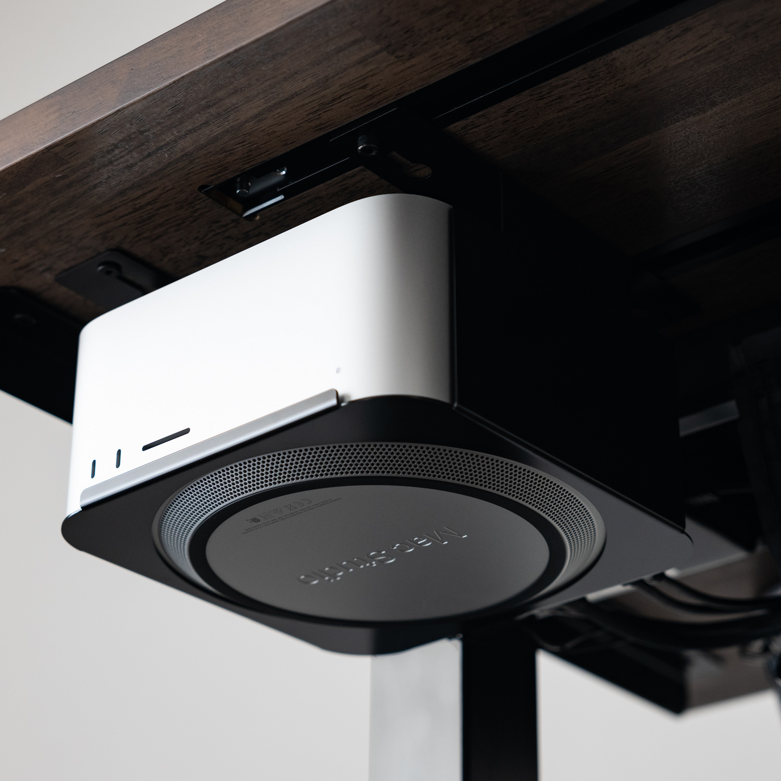 Mount for Mac Studio | PREDUCTS Mount for Mac Studio | PREDUCTS
